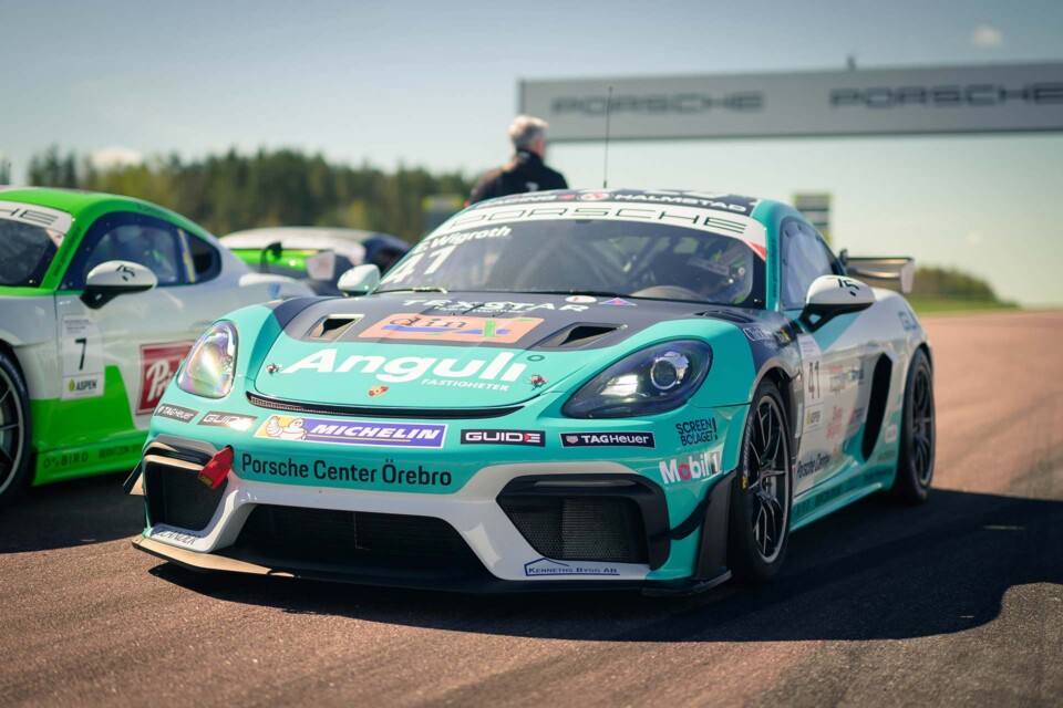 Säsongen i Porsche Sprint Challenge Scandinavia startar i helgen för WestCoast Racings förare Emma Wigroth och Janne Gustavsson