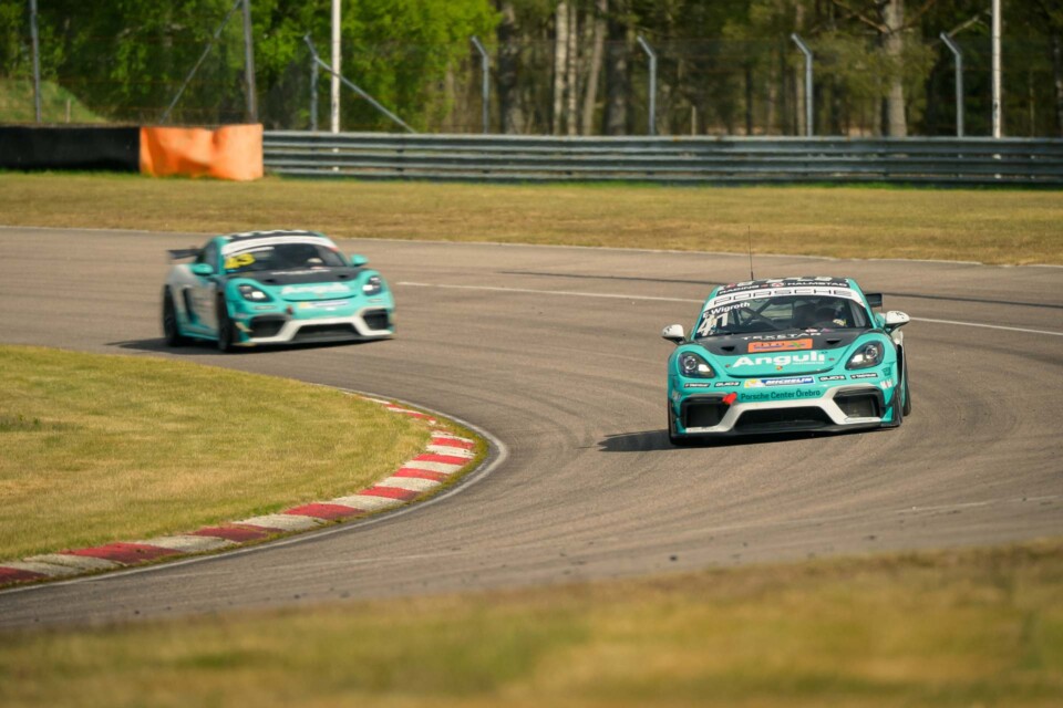 Mer motiverad än någonsin efter missad serieledning i Anderstorp - Janne i serieledning i Mastersklassen medan Emma fick med sig en andraplats från Anderstorp i Porsche Sprint Challenge Scandinavia