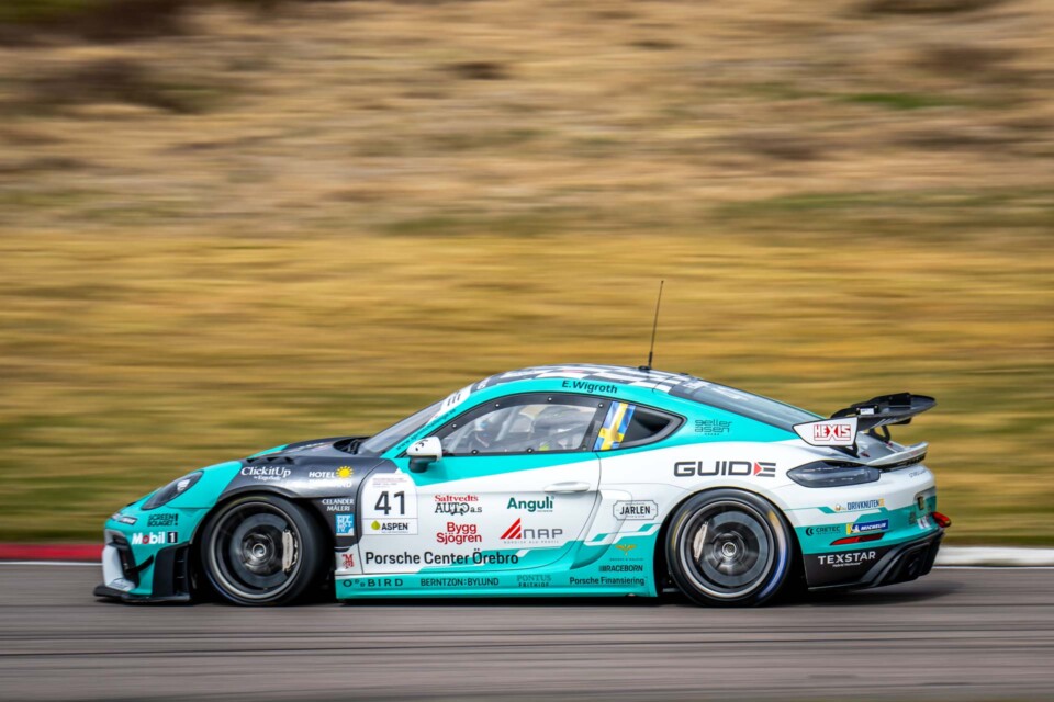 Mer motiverad än någonsin efter missad serieledning i Anderstorp - Janne i serieledning i Mastersklassen medan Emma fick med sig en andraplats från Anderstorp i Porsche Sprint Challenge Scandinavia