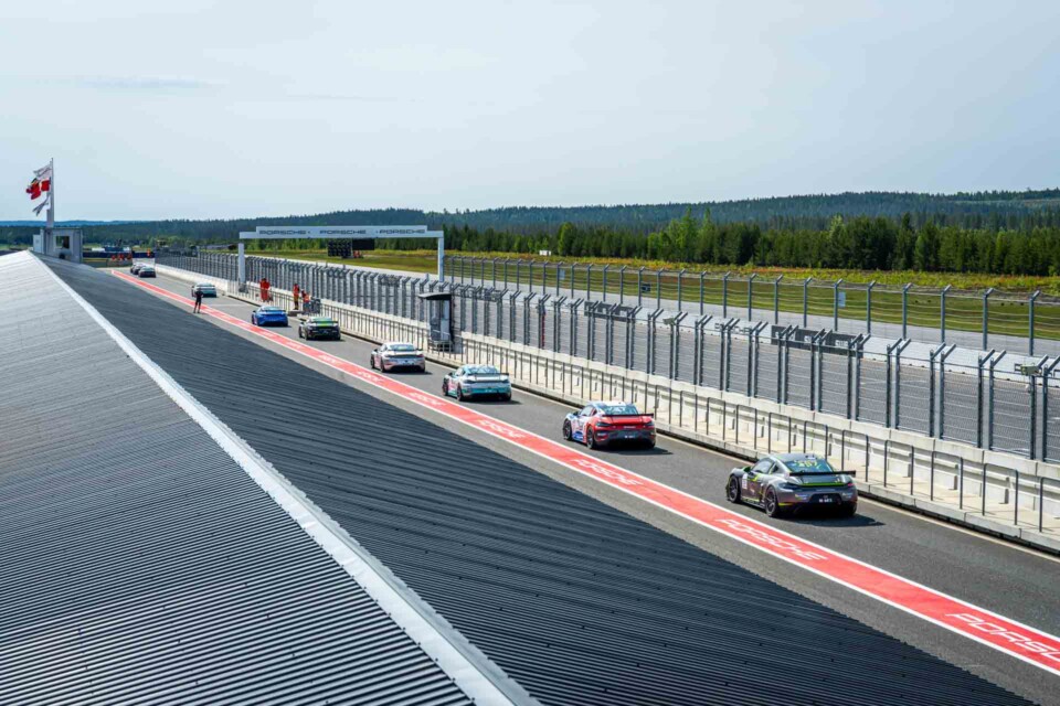 Mjukvara förstörde Emmas helg i Fällfors - Janne fortsätter vinna i masterklassen WestCoast Racing kunde fått mer sig mer från norrland efter andra racehelgen i Porsche Sprint Challenge Scandinavia
