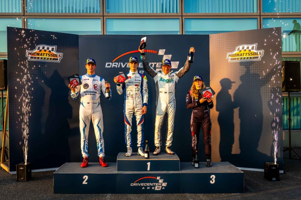 Mjukvara förstörde Emmas helg i Fällfors - Janne fortsätter vinna i masterklassen WestCoast Racing kunde fått mer sig mer från norrland efter andra racehelgen i Porsche Sprint Challenge Scandinavia
